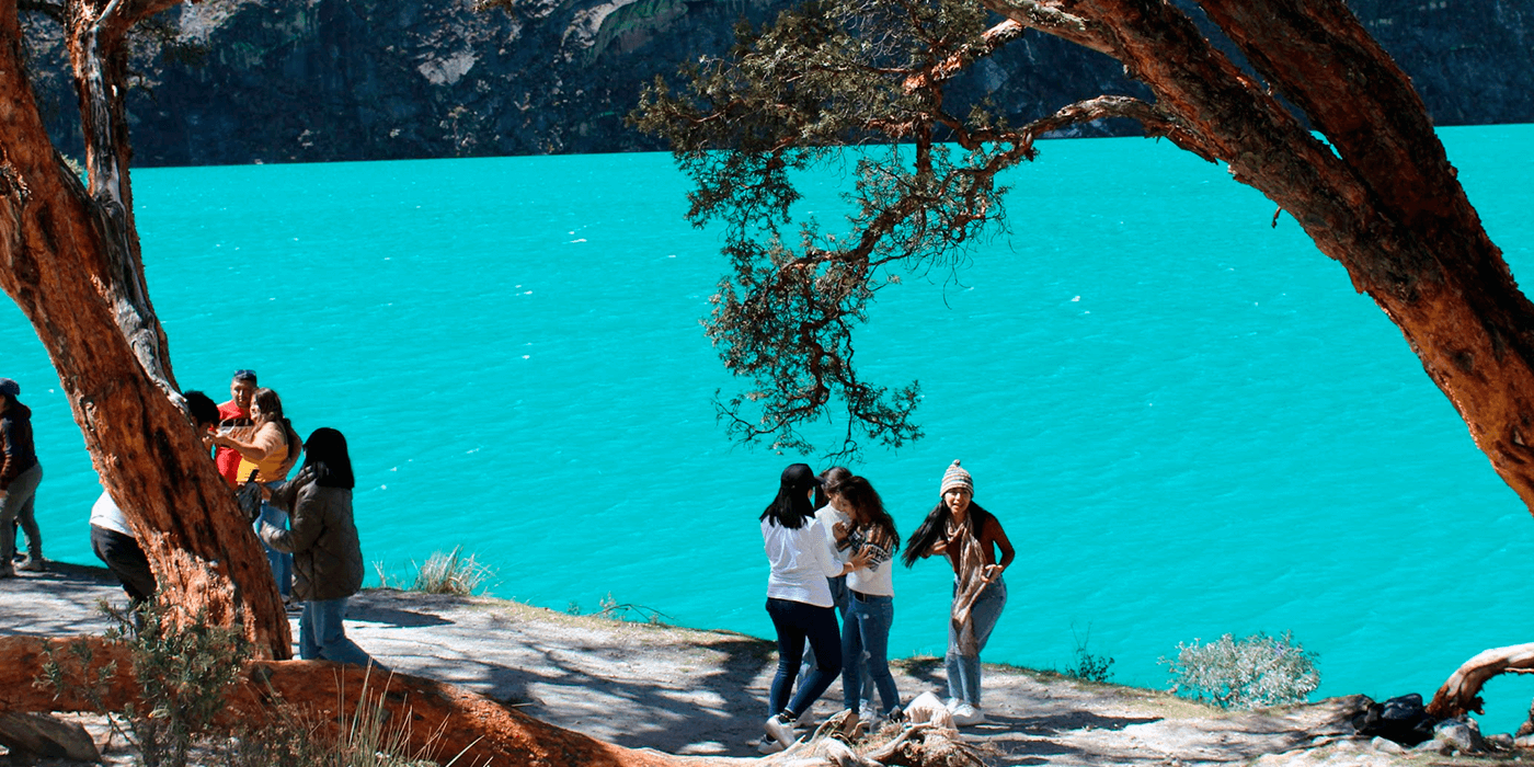 santa-cruz-trekking-lake-69-ancash-peru-laguna-llanganuco