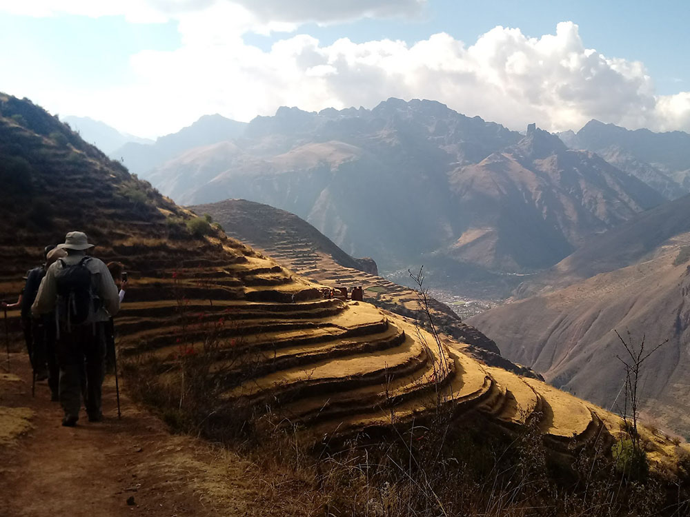 uchuy qosco day hike cusco inkaland treks uchuy qosco day hike cusco inkaland treks